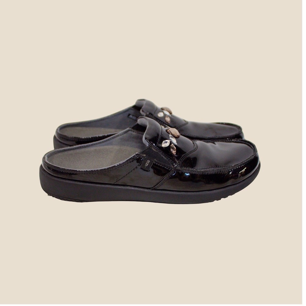 REVITALIGN Siesta Snazzy Black Patent Leather Crystal Embellished Mules Size 9 - Picture 3 of 10